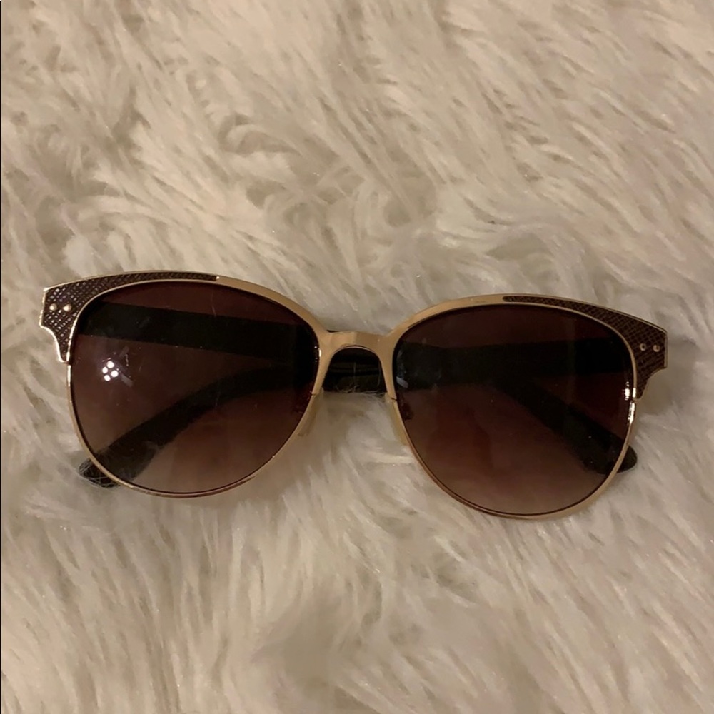 sunglasses